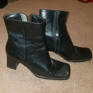 Leather heeled boots